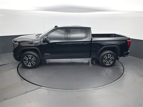 Used 2023 GMC Sierra 1500 AT4 w/ Technology Package image 20