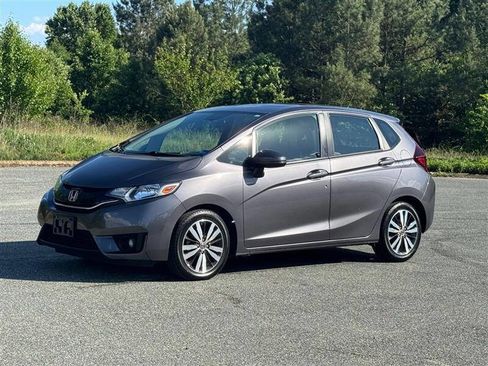 Used 2017 Honda Fit EX image 2