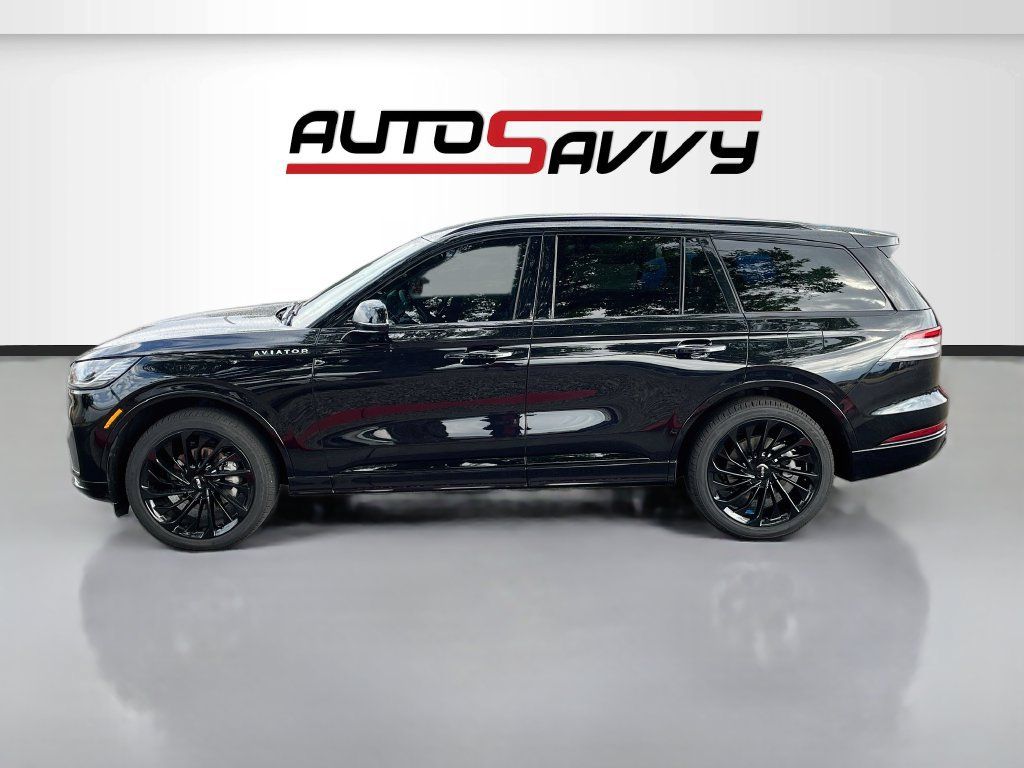 Used 2026 Lincoln Aviator Reserve AWD/4WD image 4