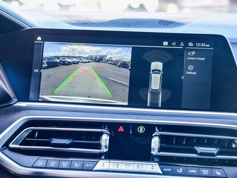 Used 2022 BMW X5 xDrive45e image 16