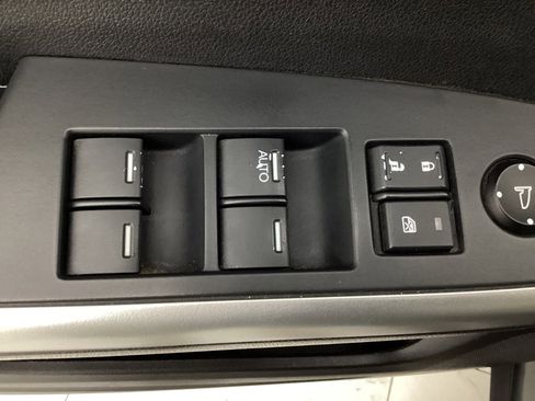 Used 2016 Honda CR-V EX-L image 39