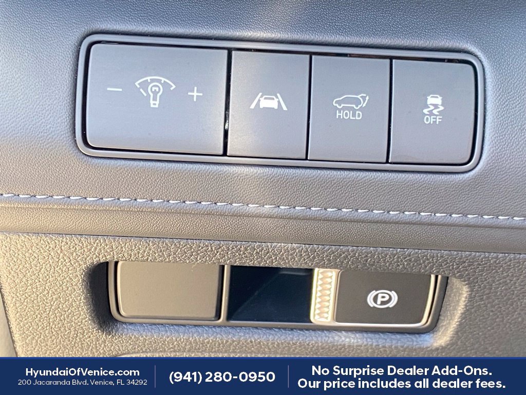 Certified 2023 Hyundai Santa Fe SEL w/ Premium Package FWD image 15