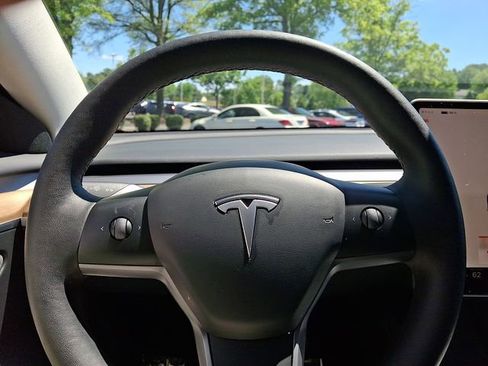 Used 2023 Tesla Model 3 Standard Range RWD image 21