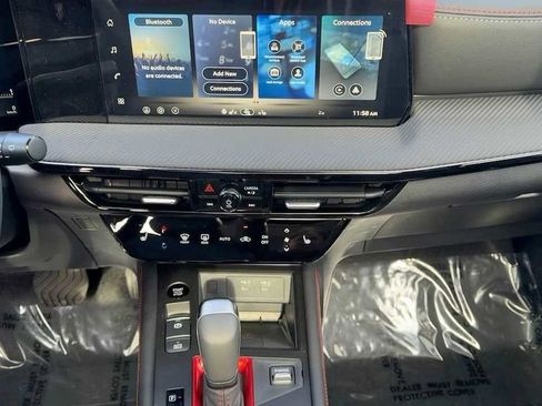 New 2026 Nissan Kicks SR w/ SR Premium Package image 12