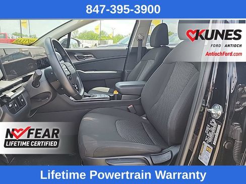Used 2026 Kia Sportage LX FWD image 8