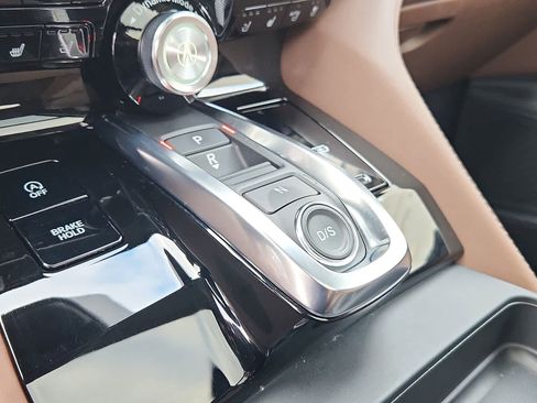 Certified 2025 Acura MDX SH-AWD w/ Advance Package image 17