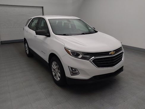 Used 2018 Chevrolet Equinox LS FWD image 14