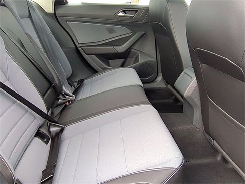 New 2026 Volkswagen Jetta SE image 18