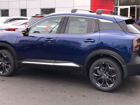 New 2026 Nissan Kicks SR w/ Cold Weather Package image 5