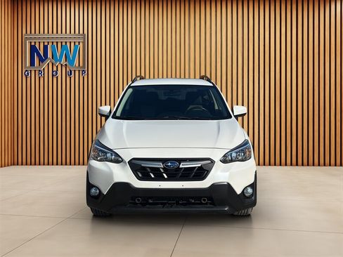 Used 2021 Subaru Crosstrek 2.0i Premium AWD/4WD image 2