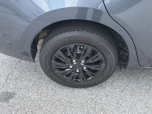 Used 2018 Toyota Corolla L FWD image 21