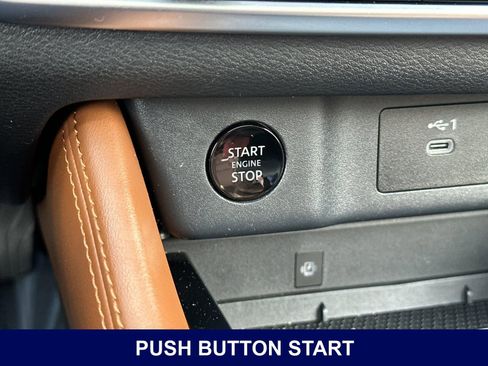 Used 2024 Nissan Rogue Platinum FWD image 25