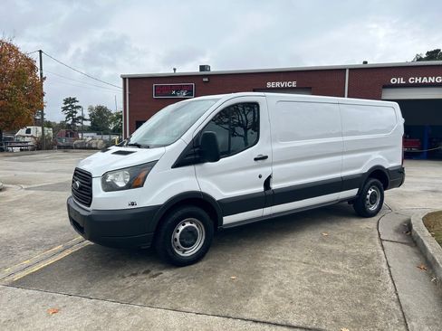 Used 2016 Ford Transit 250 T-250 image 5