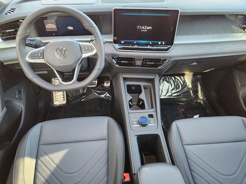 New 2026 Volkswagen Tiguan SE R-Line image 15