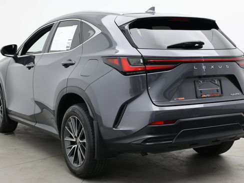 Used 2022 Lexus NX 250 FWD image 5