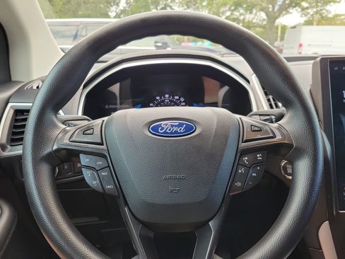 Used 2021 Ford Edge SE FWD image 22