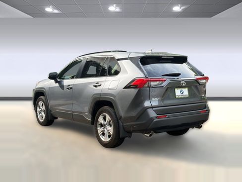 Used 2025 Toyota RAV4 LE AWD/4WD image 3