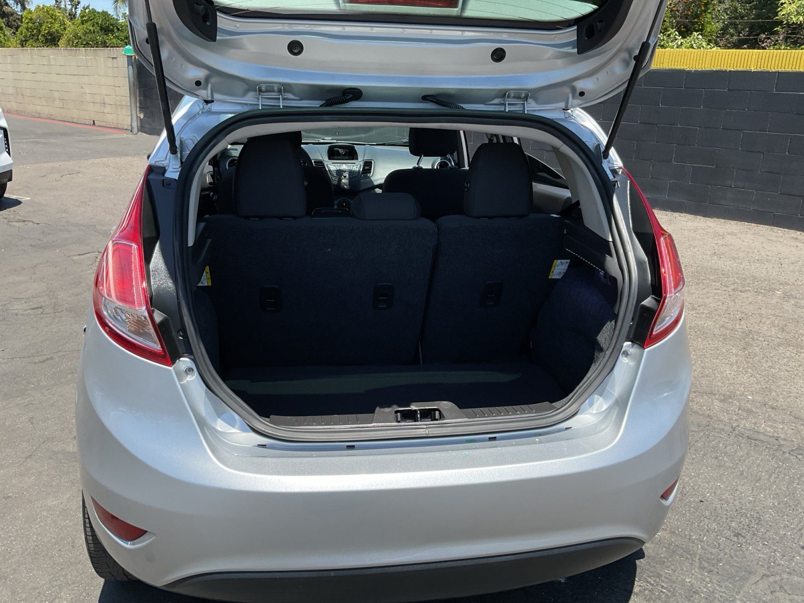Used 2017 Ford Fiesta SE FWD image 24