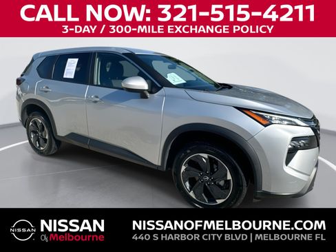 Used 2024 Nissan Rogue SV FWD image 1