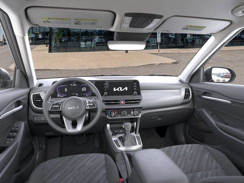 New 2026 Kia Seltos LX image 14