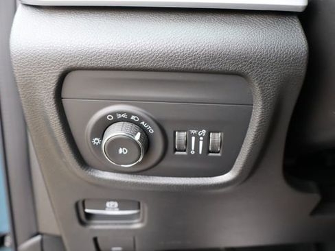 New 2026 Jeep Grand Cherokee L Limited AWD/4WD image 13