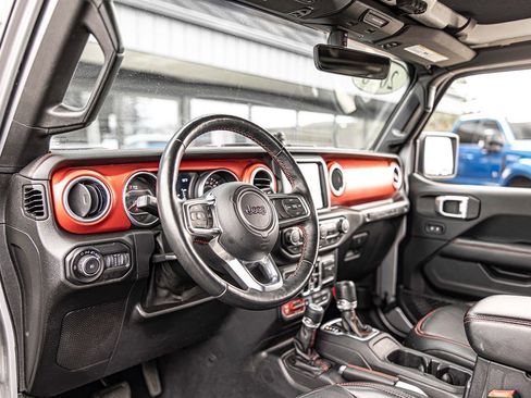 Used 2018 Jeep Wrangler Unlimited Rubicon AWD/4WD image 17