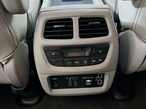 Used 2019 Honda Pilot Touring image 27