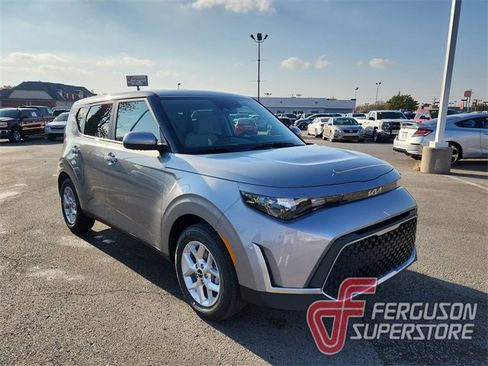 New 2025 Kia Soul LX w/ LX Technology Package image 1