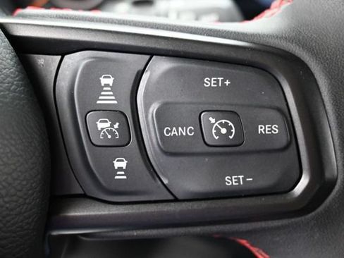 Used 2024 Jeep Wrangler Unlimited Rubicon AWD/4WD image 15
