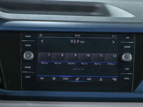 Used 2023 Volkswagen Taos SE FWD image 19