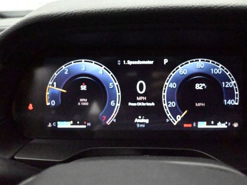 Used 2024 Jeep Grand Cherokee L Laredo RWD image 32