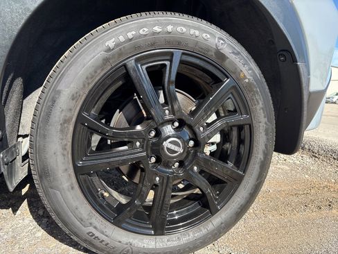 Used 2024 Nissan Kicks SR w/ SR Premium Package image 10