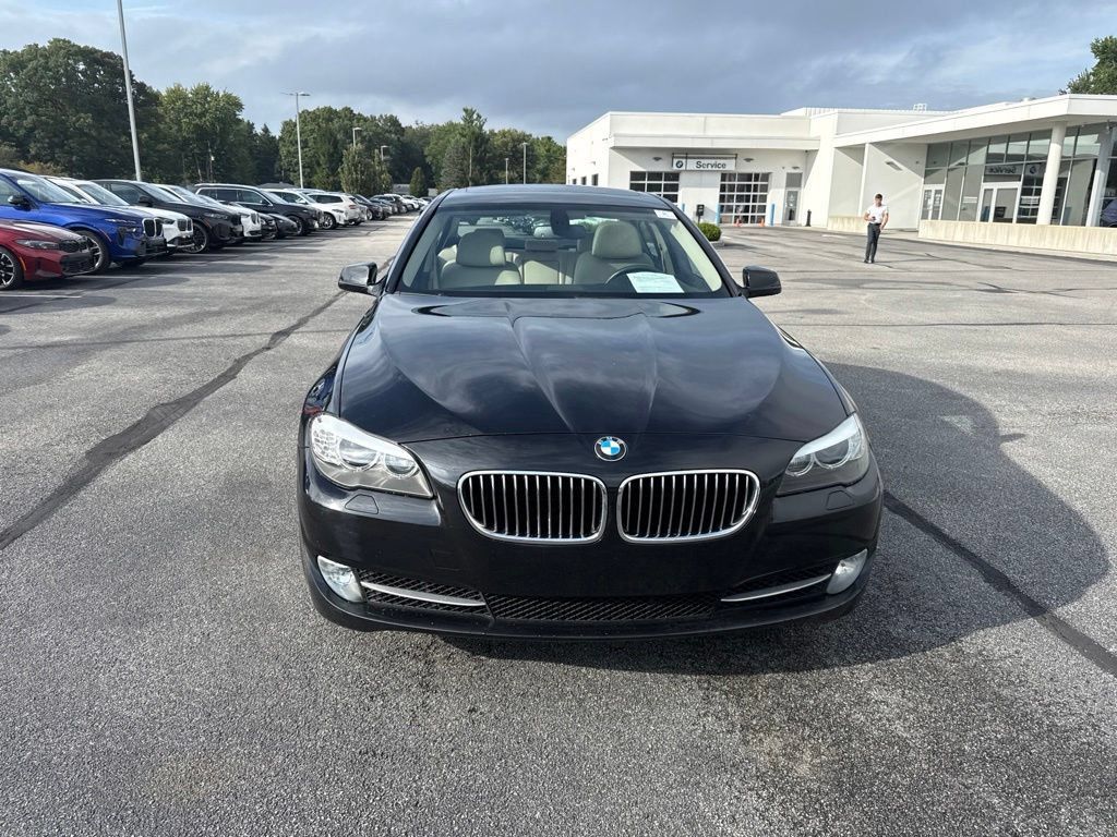 Used 2011 BMW 535i xDrive Sedan AWD/4WD image 2