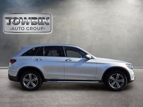 Used 2020 Mercedes-Benz GLC 300 w/ Premium Package image 3