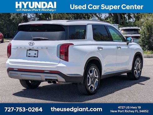 Certified 2025 Hyundai Palisade SEL FWD image 5