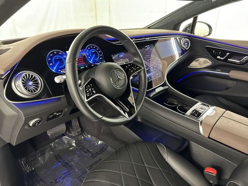 Certified 2023 Mercedes-Benz EQS 580 4MATIC Sedan image 4