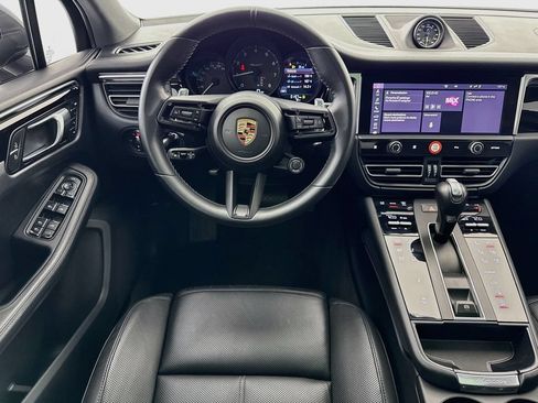 Certified 2023 Porsche Macan Turbo AWD/4WD image 24