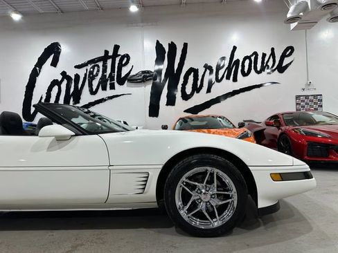 Used 1995 Chevrolet Corvette Convertible image 5