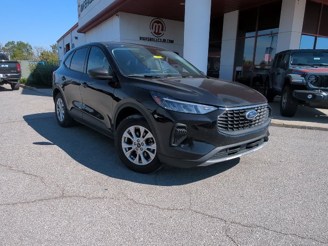 Used 2025 Ford Escape Active FWD image 3