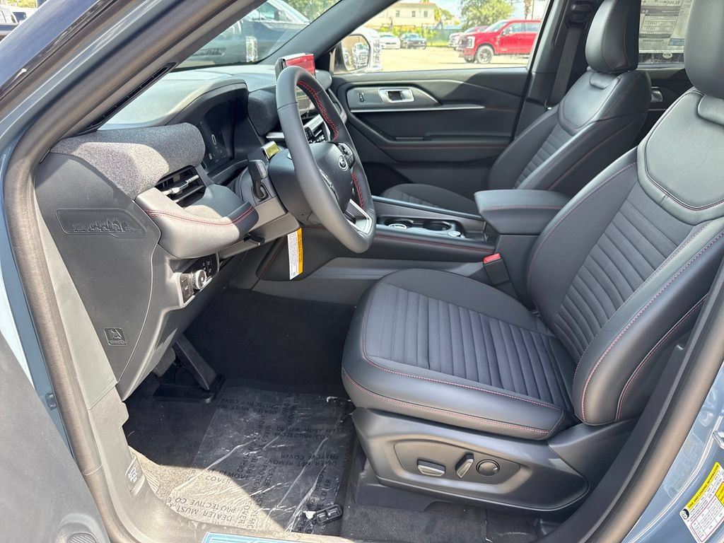 New 2026 Ford Explorer ST-Line w/ Premium Package RWD image 21