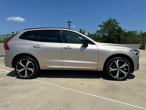 Certified 2024 Volvo XC60 T8 Ultimate w/ Climate Package AWD/4WD image 10