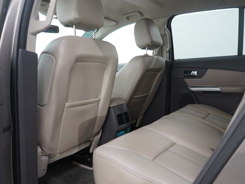 Used 2014 Ford Edge Limited FWD image 19