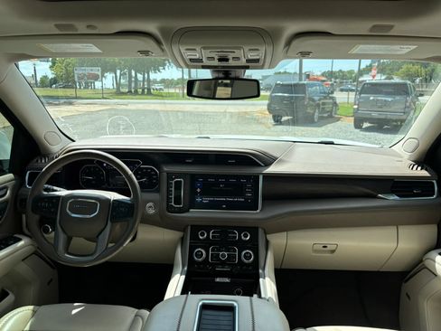 Used 2021 GMC Yukon Denali AWD/4WD image 22
