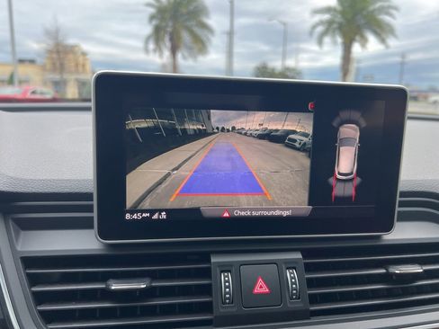 Used 2018 Audi Q5 2.0T Premium Plus w/ Premium Plus Package image 9