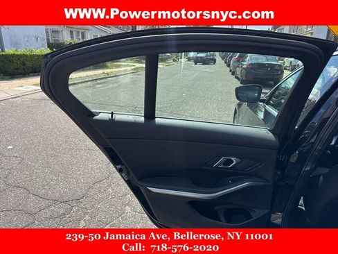 Used 2024 BMW 330e xDrive w/ Convenience Package image 22
