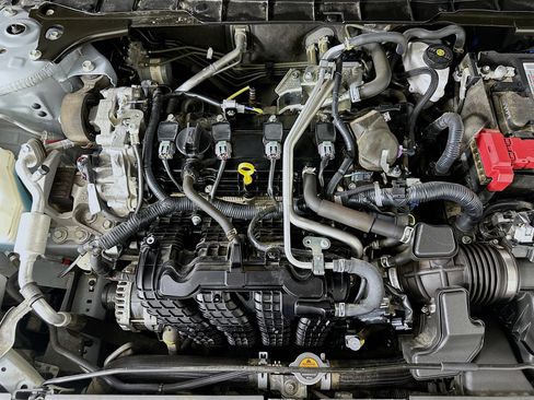 Used 2024 Nissan Altima 2.5 SR image 31