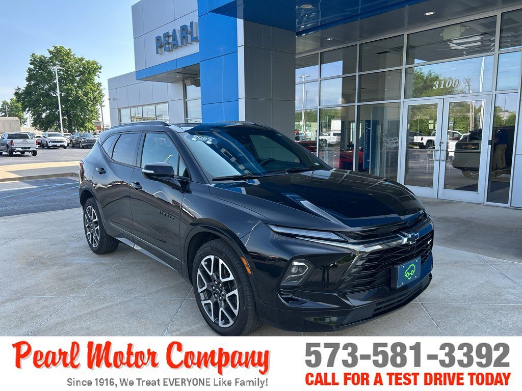 Certified 2023 Chevrolet Blazer RS w/ Driver Confidence II Package AWD/4WD image 1