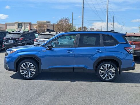 New 2026 Subaru Forester Touring AWD/4WD image 4