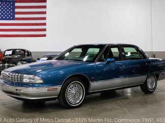 Used 1992 Oldsmobile Ninety-Eight Regency Elite image 1