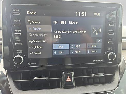 Used 2021 Toyota Corolla LE FWD image 13